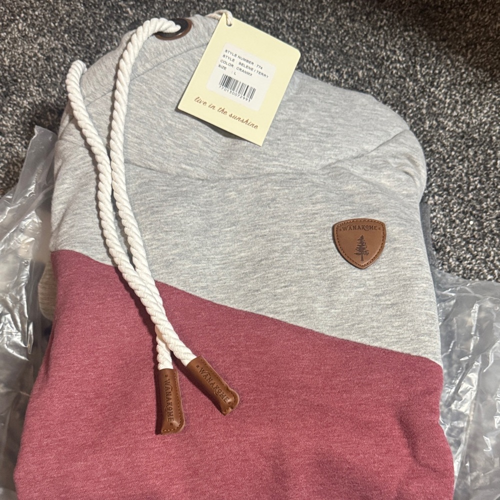 Wanakome Gray and Pink Hoodie